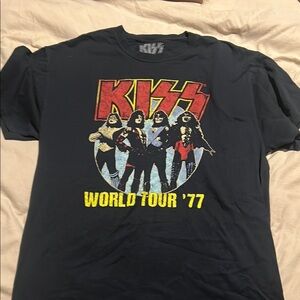 Kiss Black Short Sleeve Tee with Vintage Graphic